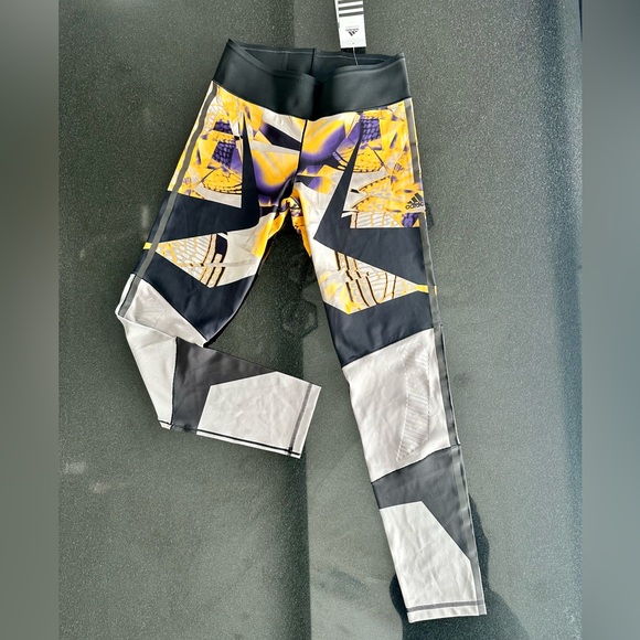 ADIDAS WOW DROP1 TIGHTS!!! โค๏ธ๐๐ฝโโ๏ธ๐๐พโโ๏ธ๐๐ผโโ๏ธ - Picture 9 of 11